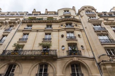 paris. Evin tipik dış görünüşü.