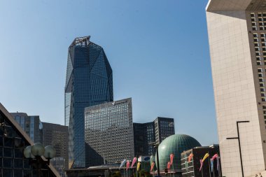 Şehrin modern mimarisi