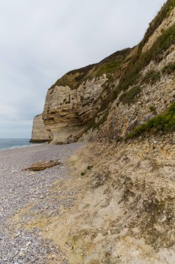 Akdeniz kıyıları.