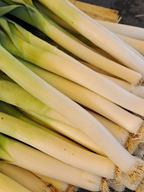 Pazarda taze taze mısır