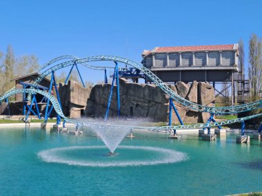 Gündüz vakti su parkı