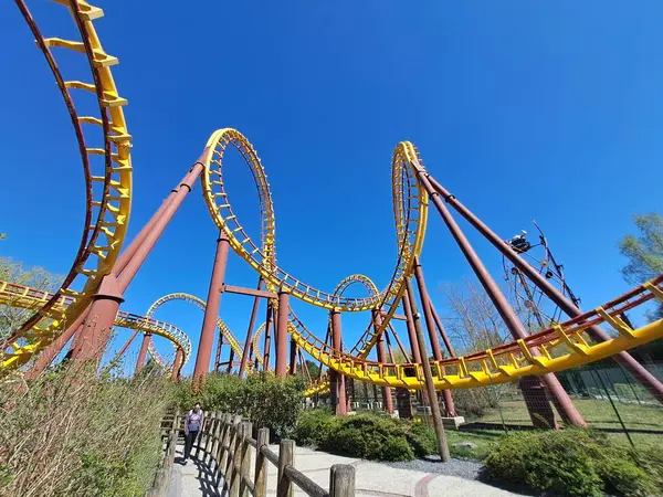 Roller Coaster Tema Parkı