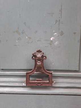 Eski moda kapı kolu