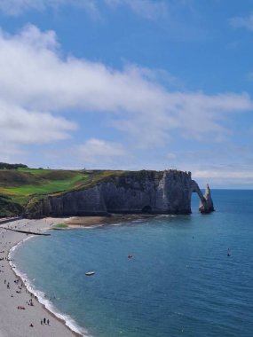 Deniz kıyısının güzel manzarası