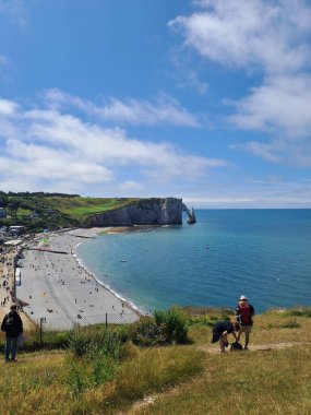 Kuzey denizinde büyük bir deniz olan güzel bir sahil.