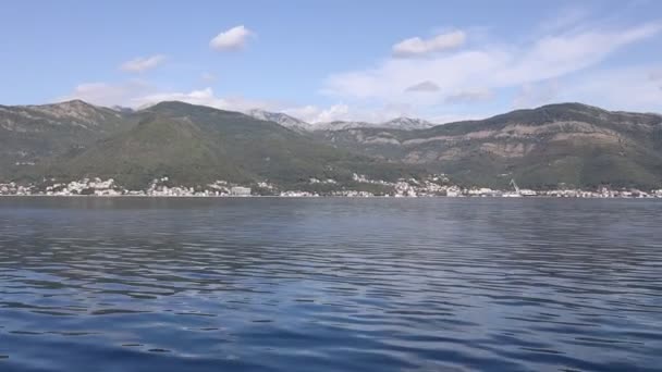 Путешествие Кораблю Водные Волны Которский Залив Адриатическое Море Черногории Группа — стоковое видео