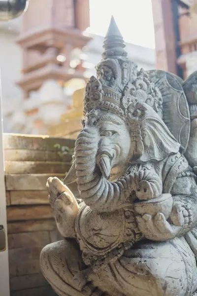 Endonezya, Bali 'deki Hindu tanrı heykeli.