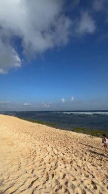 Sahil ve deniz manzarası