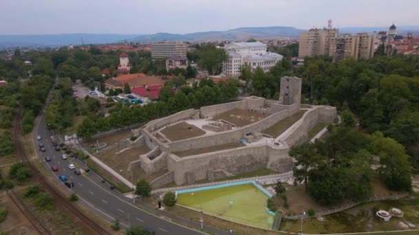 Luftaufnahme Der Mittelalterlichen Zitadelle Von Severin Drobeta Turnu Severin Stadt — Stockvideo