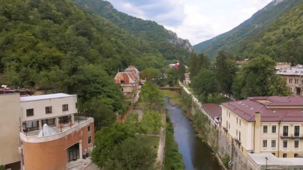 Aerial View Baile Herculane Resort Romania Video Shot Drone Lower — Videoclip de stoc