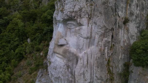 Vidéo Aérienne Statue Decebal Située Sur Les Gorges Danube Roumanie — Video