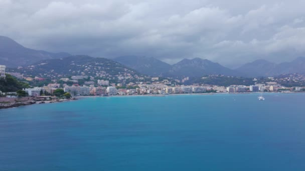 Menton Fransa Daki Fransız Rivierası Nın Hava Görüntüsü Görüntüler Daha — Stok video