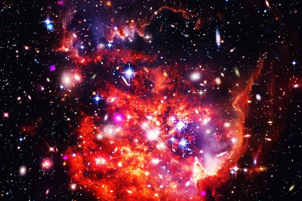 深宇宙の氷河と星雲 スタークラスタ の要素 — ストック写真