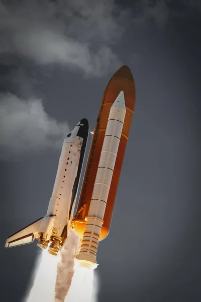 Cloudy Rocket Launch Elements Image Furnished Nasa — Stock Photo, Image