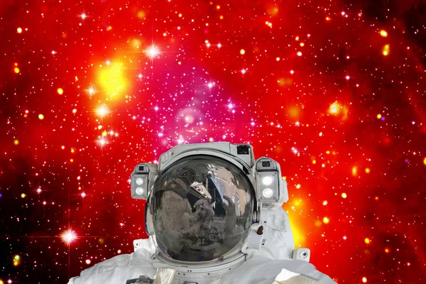 Astronauta Contra Espacio Profundo Los Elementos Esta Imagen Proporcionados Por — Foto de Stock
