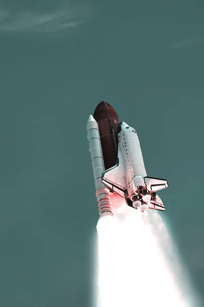美丽的火箭发射 这张由美国宇航局提供的图像的元素 — 图库照片