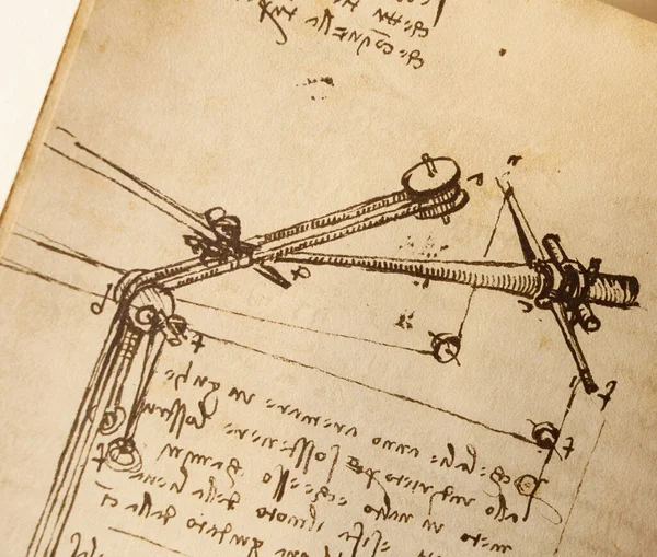 設計図レオナルド ヴィンチによる古書The Codice Sul Volo Rouvere 1893 — ストック写真