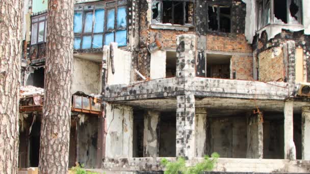 Пошкодження Будинку Через Рік Після Ракетного Удару Ірпінь Україна — стокове відео