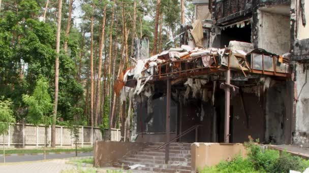 Danos Uma Casa Ano Após Ataque Míssil Irpin Ucrânia — Vídeo de Stock