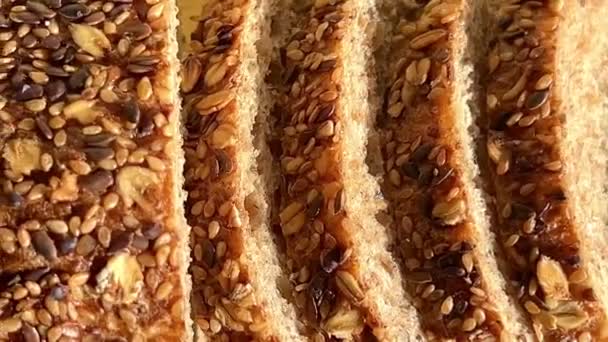 Close Whole Grain Baked Bread — Stock videók