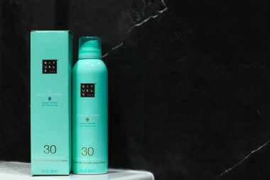 Ritüeller kozmetik etiketi. Karma ritüeli, güneş koruması süt spreyi, SPF 30.