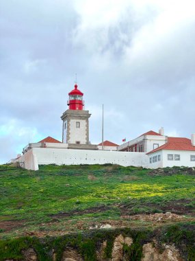 Portekiz 'deki Cabo da Roca deniz feneri. Avrupa 'nın en batı noktası..