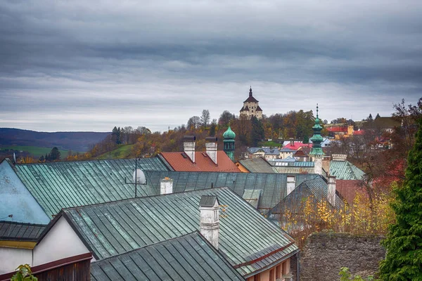 Tarihi Şehir Banska Stiavnica Nın Çatılarına Bakın Yüksek Kalite Fotoğraf — Stok fotoğraf