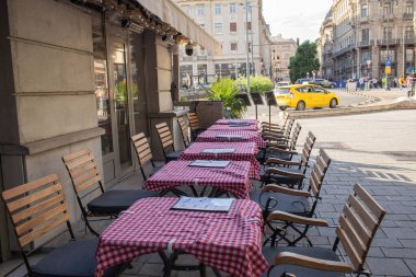 Budapeşte, Macaristan 'da bir açık hava restoranı. Yüksek kalite fotoğraf
