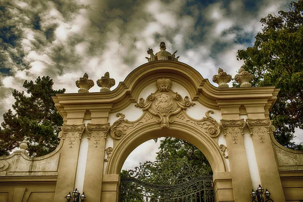Νέο Μπαρόκ Πύλη Στο Κάστρο Φεστέτικς Στην Keszthely Ουγγαρία Υψηλής — Φωτογραφία Αρχείου