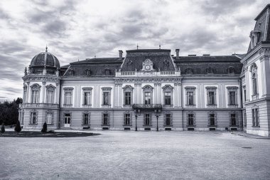 Macaristan 'ın Zala eyaletinin Keszthely kasabasında bulunan Barok Sarayı. Yüksek kalite fotoğraf