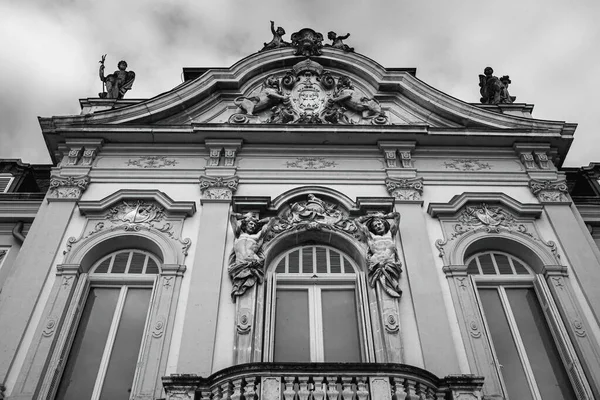 Barokk Palota Homlokzata Keszthely Városában Zalában Található Kiváló Minőségű Fénykép — Stock Fotó