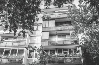 Komünist dönemde inşa edilen panel binası. Macaristan, Budapeşte. Yüksek kalite fotoğraf