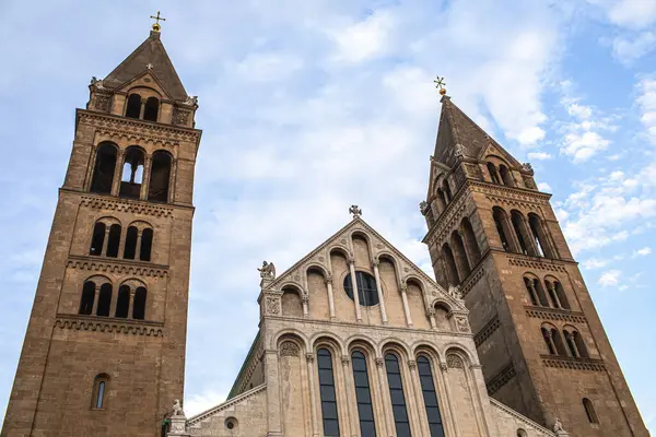 Pecs, Macaristan 'daki katedral. Yüksek kalite fotoğraf