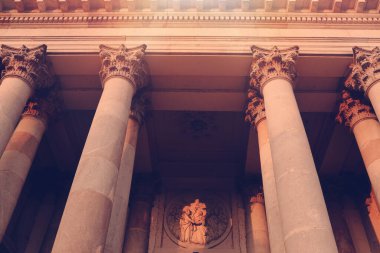 Macaristan 'ın Vac kentindeki varsayım katedrali. Yüksek kalite fotoğraf