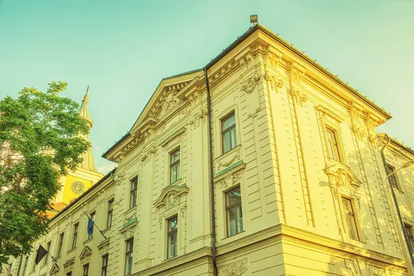 Macaristan 'ın Eger şehrindeki tarihi bina. Yüksek kalite fotoğraf