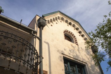 Macaristan 'ın Szolnok şehrinde Art Nouveau villası. Yüksek kalite fotoğraf