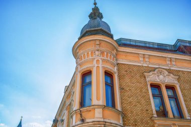 Szekesfehervar.Macaristan 'daki tarihi bina cephesi. Yüksek kalite fotoğraf