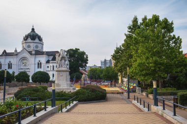Macaristan 'ın Szolnok kentindeki eski sinagog. Yüksek kalite fotoğraf