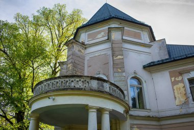 Slovakya 'nın Horne Lefantovce kasabasında eski bir malikane. Yüksek kalite fotoğraf