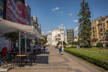 Timisoara, Romanya - 24 Ağustos 2023: Zafer Meydanı manzarası. Yüksek kalite fotoğraf