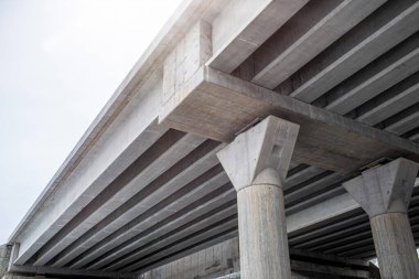 Beton otoyol yapım aşamasında. Yüksek kalite fotoğraf. Yüksek kalite fotoğraf