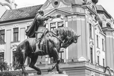 Pecs, Macaristan - 15 Ağustos 2023: Jan Hunyadi heykeli ana meydanda. Yüksek kalite fotoğraf