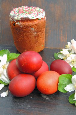 Paskalya pastası, yumurta, hayat 