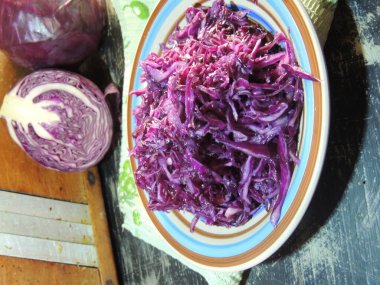 lahana ve kırmızı soğan.