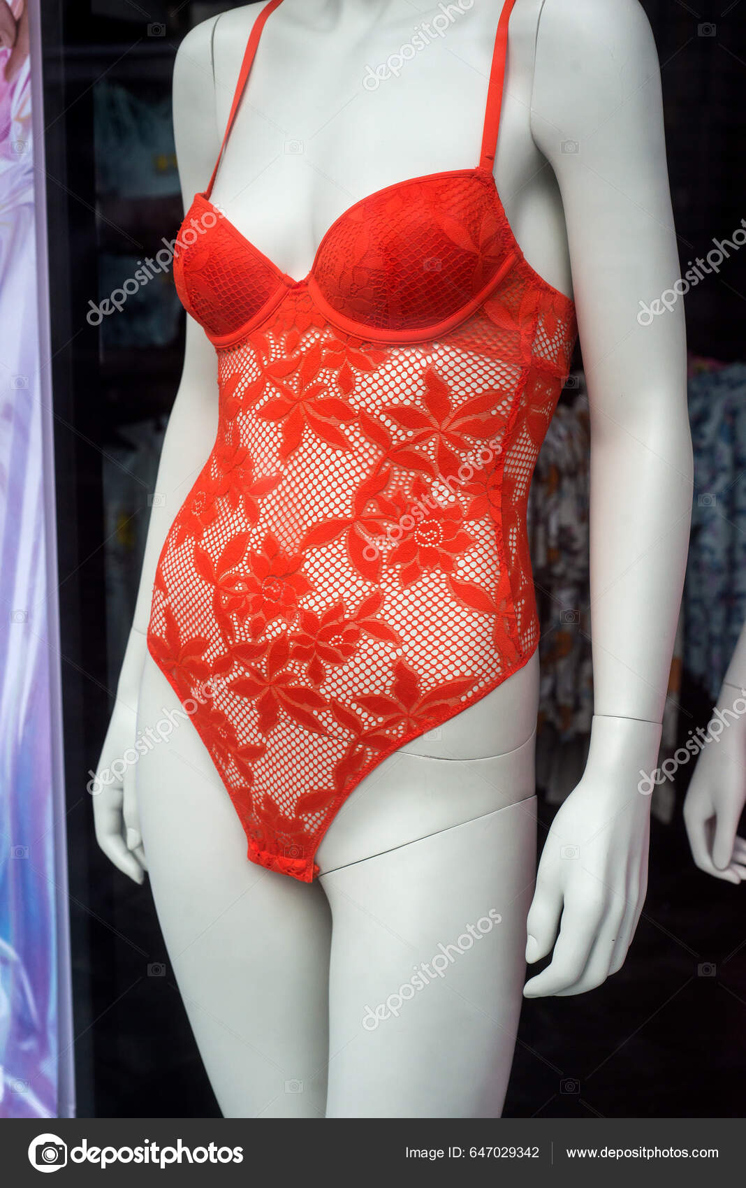 Primer Plano Ropa Interior Naranja Maniquí Una Tienda Moda Para