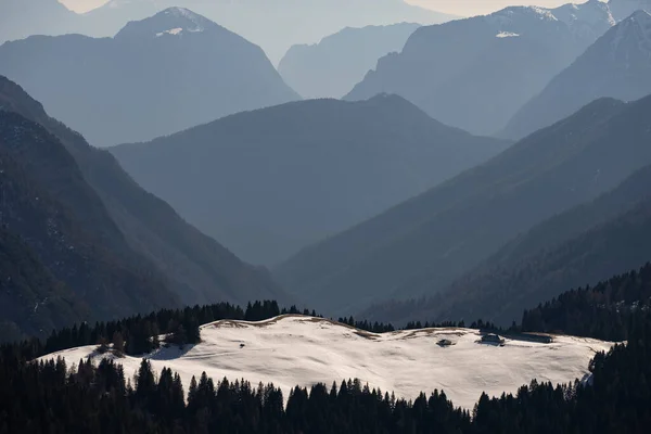 Pinzolo Inverno Dia Ensolarado Val Rendena Dolomites Alpes Italianos Trentino — Fotografia de Stock