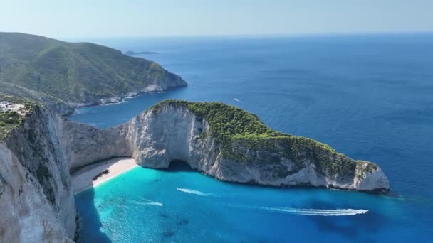 Vista Aérea Drone Praia Navagio Ilha Zakynthos Grécia Naufrágio Praia — Vídeo de Stock