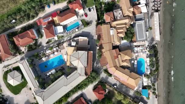 Luftaufnahme Des Strandes Und Des Swimmingpools Luxus Resort Luxushotel Schwimmbad — Stockvideo