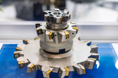 Yüz değirmenciliği düz kare karpit son değirmeni aletleri. CNC makinesi için kesici. CNC dönüşleri ve değirmen makineleri için kesme aracı. İçindekileri keserek işleme materyallerine yönel.