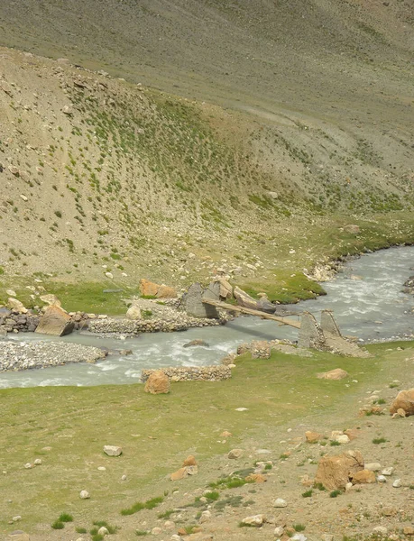 Ladakh Hindistan Güzel Bir Nehrin Üzerindeki Eski Tarz Tahta Köprü — Stok fotoğraf
